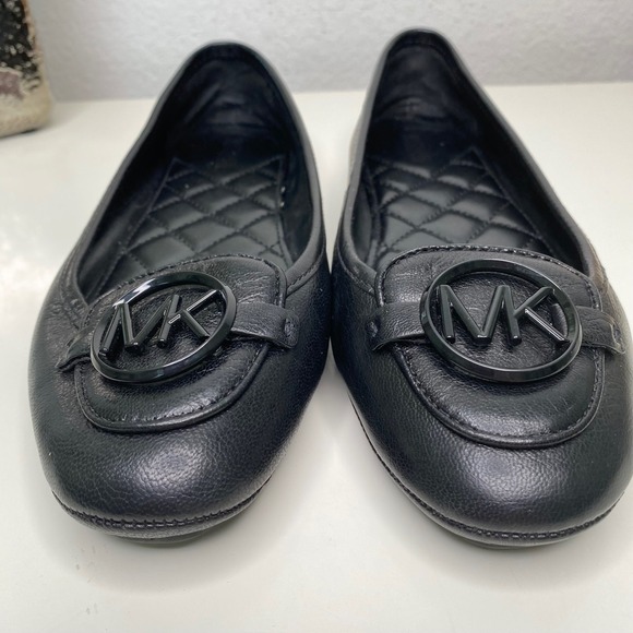 Michael Kors Lillie Black Leather Quilted Ballet Flats with MK Logo Size 7.5 - Picture 4 of 10